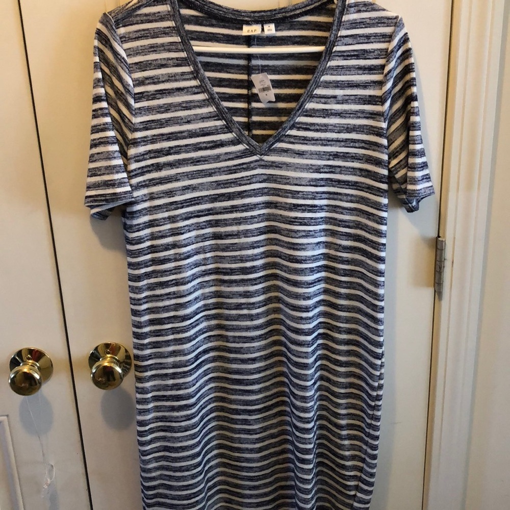 Gap tee shirt dress